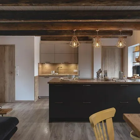 Chalet Hofgut Eveshausen Familienquartier 6-11 Gaeste Dommershausen