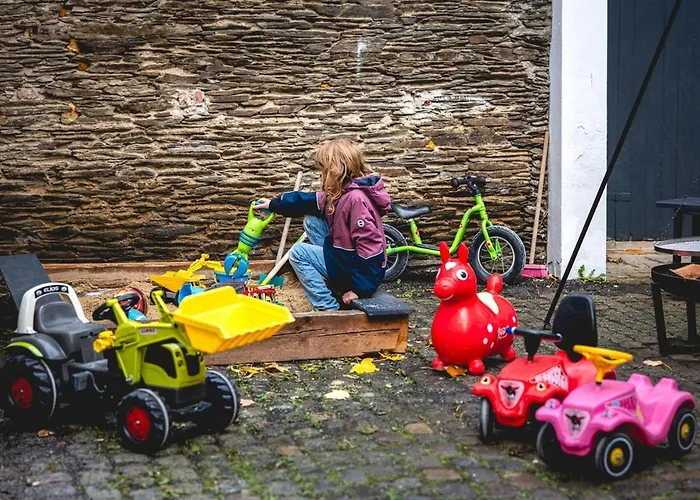 Hofgut Eveshausen Familienquartier 6-11 Gaeste Dommershausen