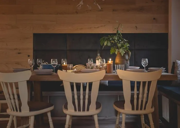 Hofgut Eveshausen Familienquartier 6-11 Gäste Chalet