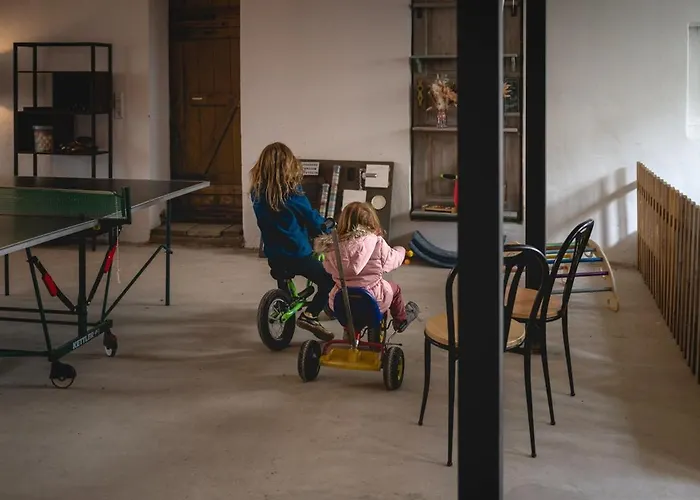 Hofgut Eveshausen Familienquartier 6-11 Gäste Chalet