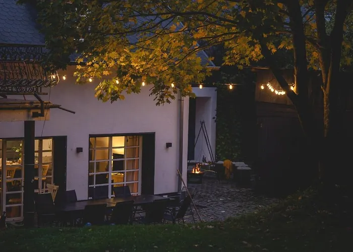 Hofgut Eveshausen Familienquartier 6-11 Gaeste Alpstuga